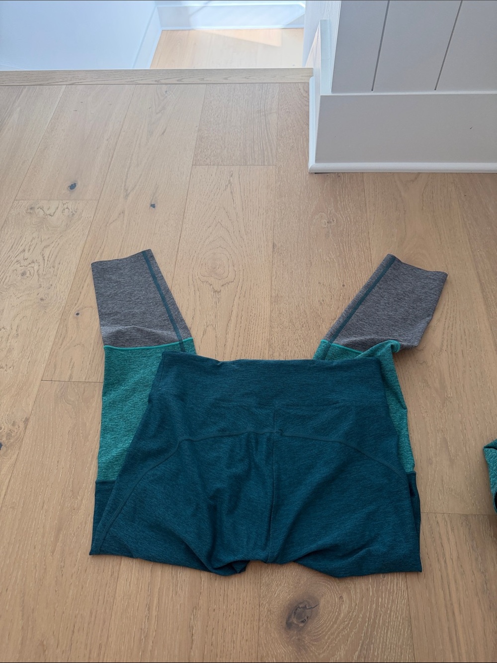 Outdoor Voices Teal & Gray Colorblock Legging Set with sports bra set - Picture 4 of 4